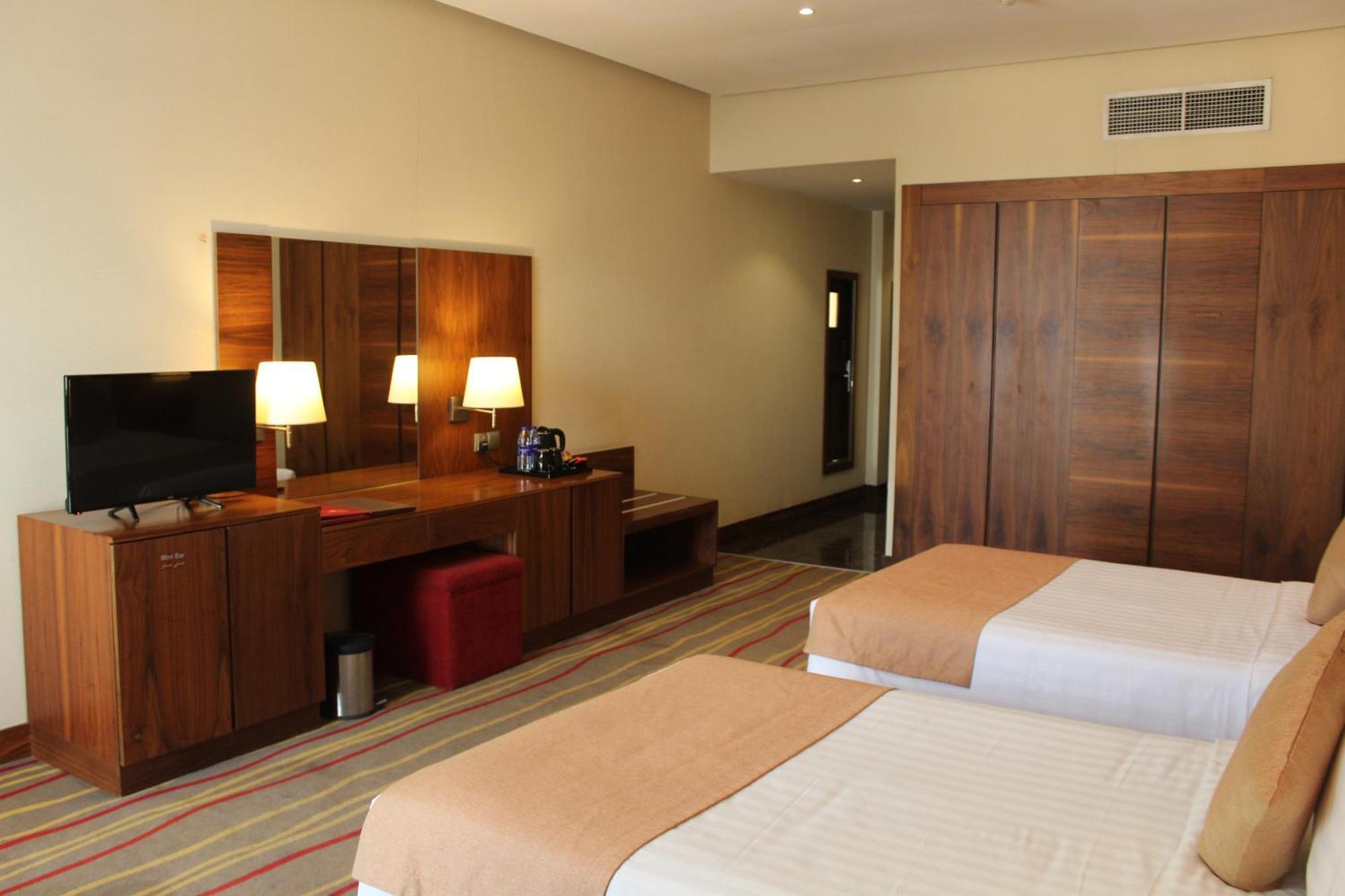 Al Khaleej Palace Deira Hotel ดูไบ ภายนอก รูปภาพ
