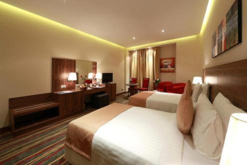 Al Khaleej Palace Deira Hotel ดูไบ ภายนอก รูปภาพ